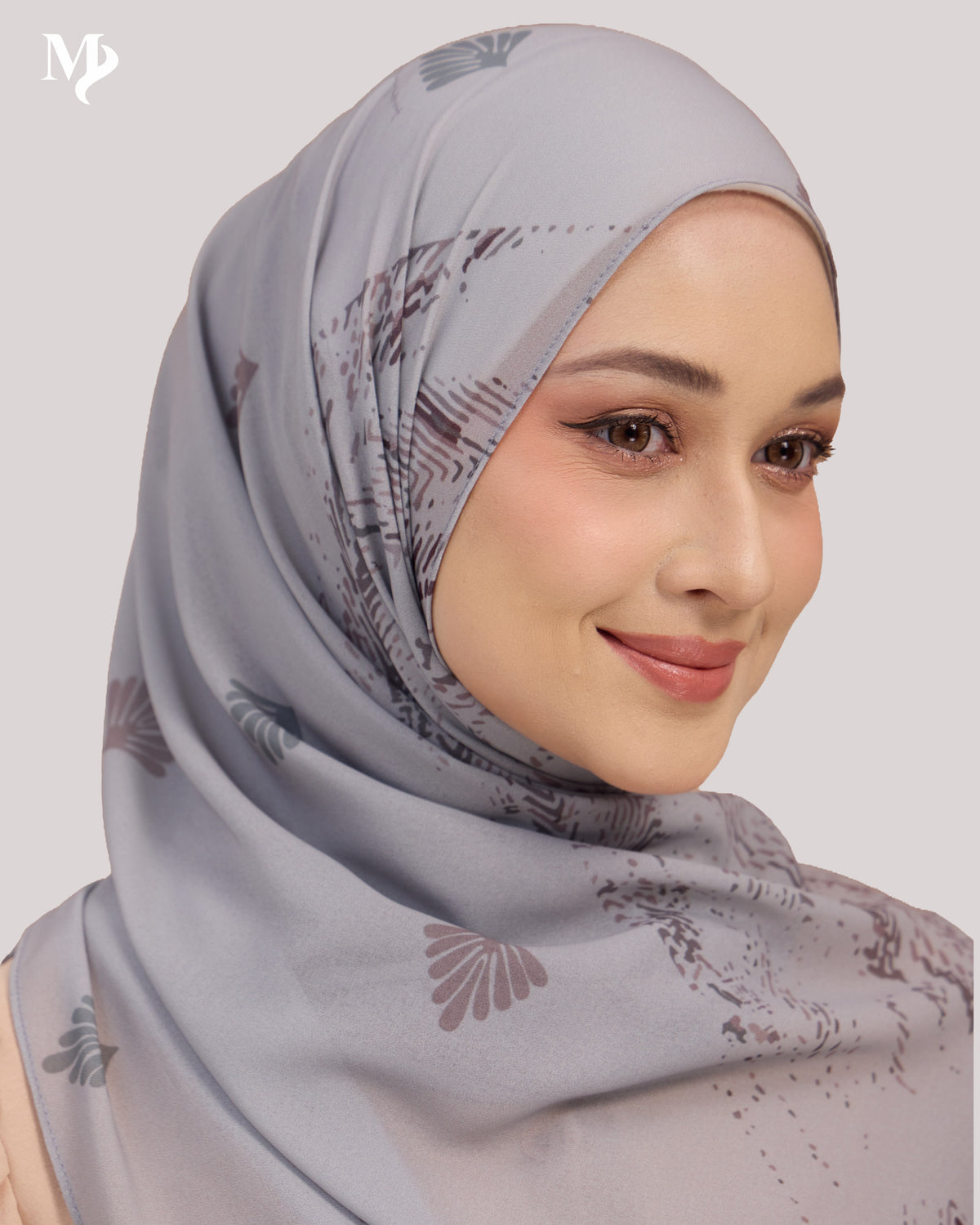 DALILA SHAWL IN ASH SHELL