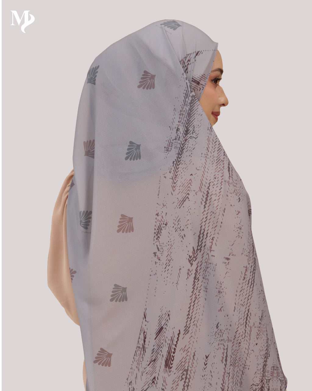 DALILA SHAWL IN ASH SHELL