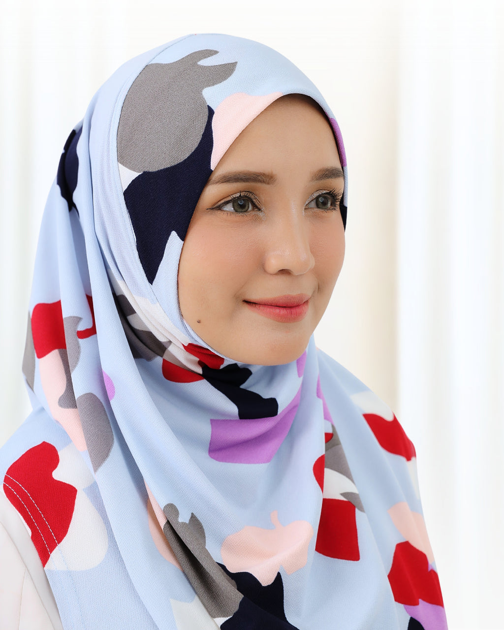 NUHA PRINTED IN LOUD BLUE