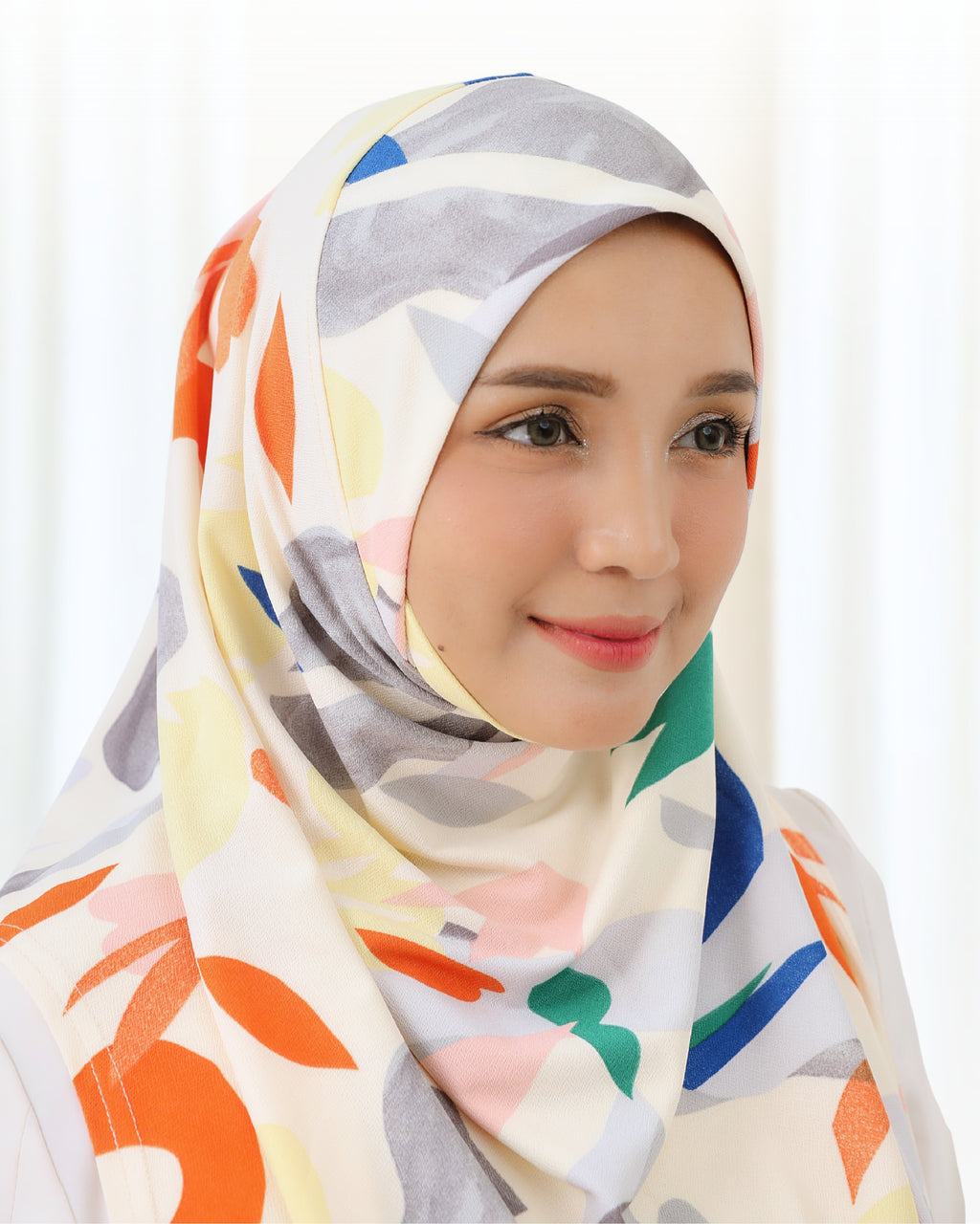 NUHA PRINTED IN LOUD YELLOW