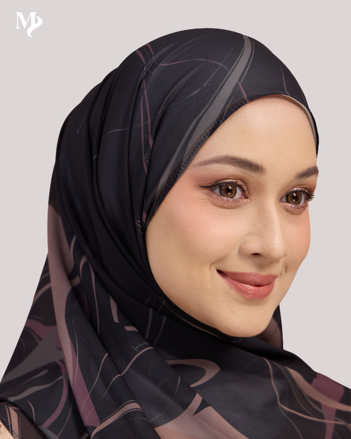 DALILA SHAWL  IN BLACK MARBLE