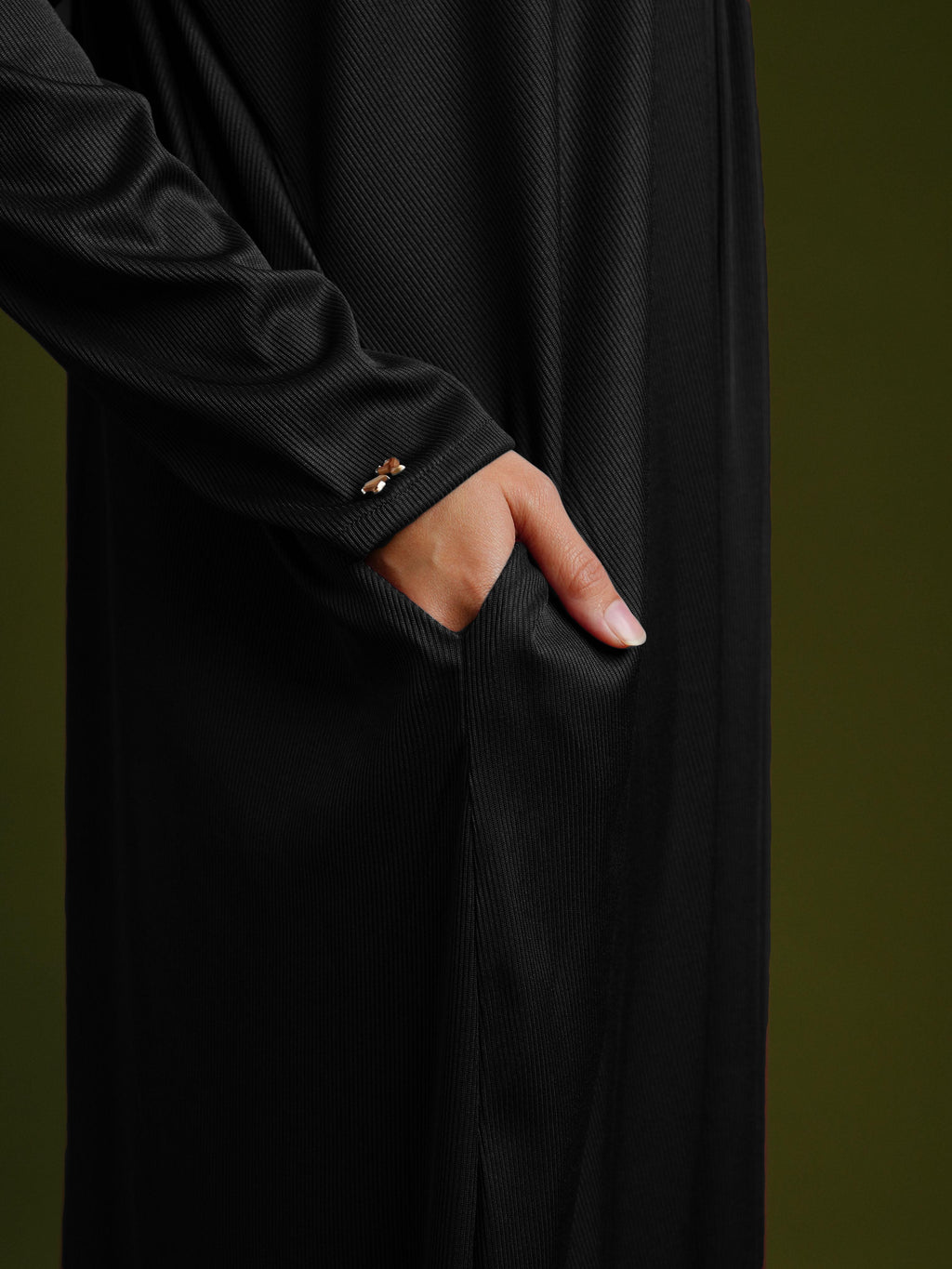 HIJRA MOM IN BLACK