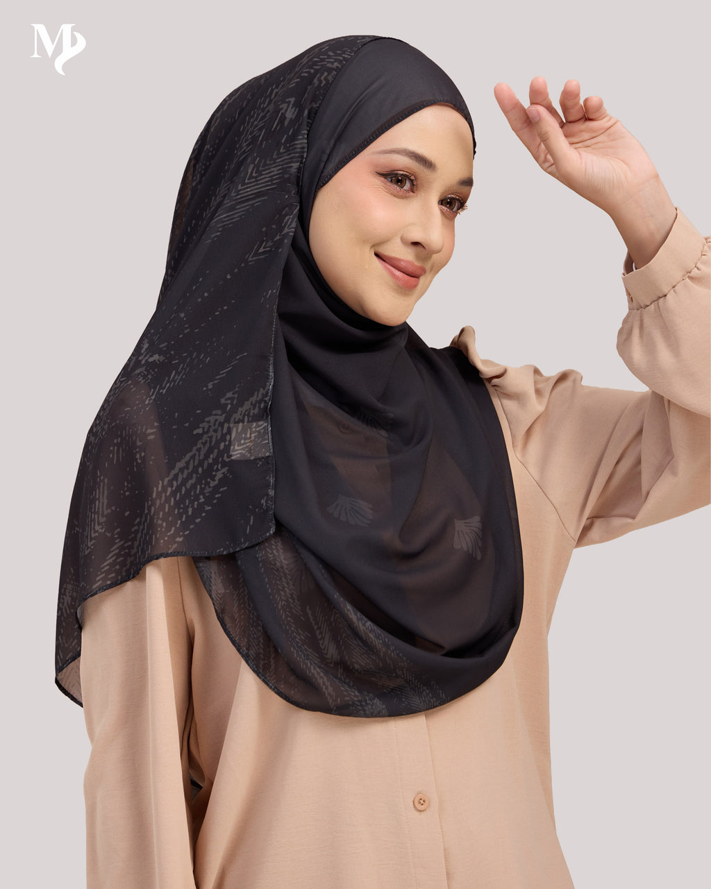 DALILA INSTANT IN BLACK SHELL