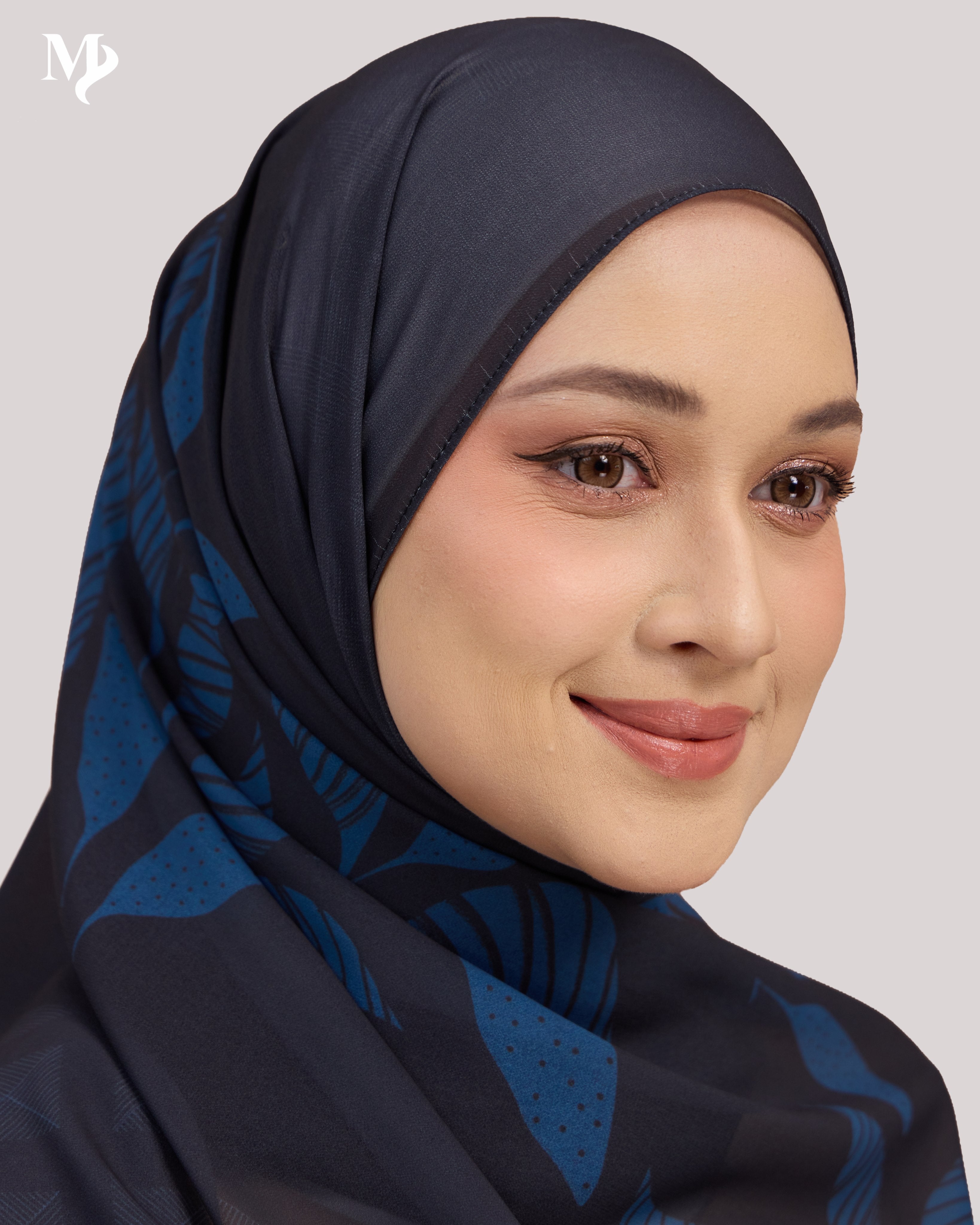 DALILA SHAWL IN BLUE IVY