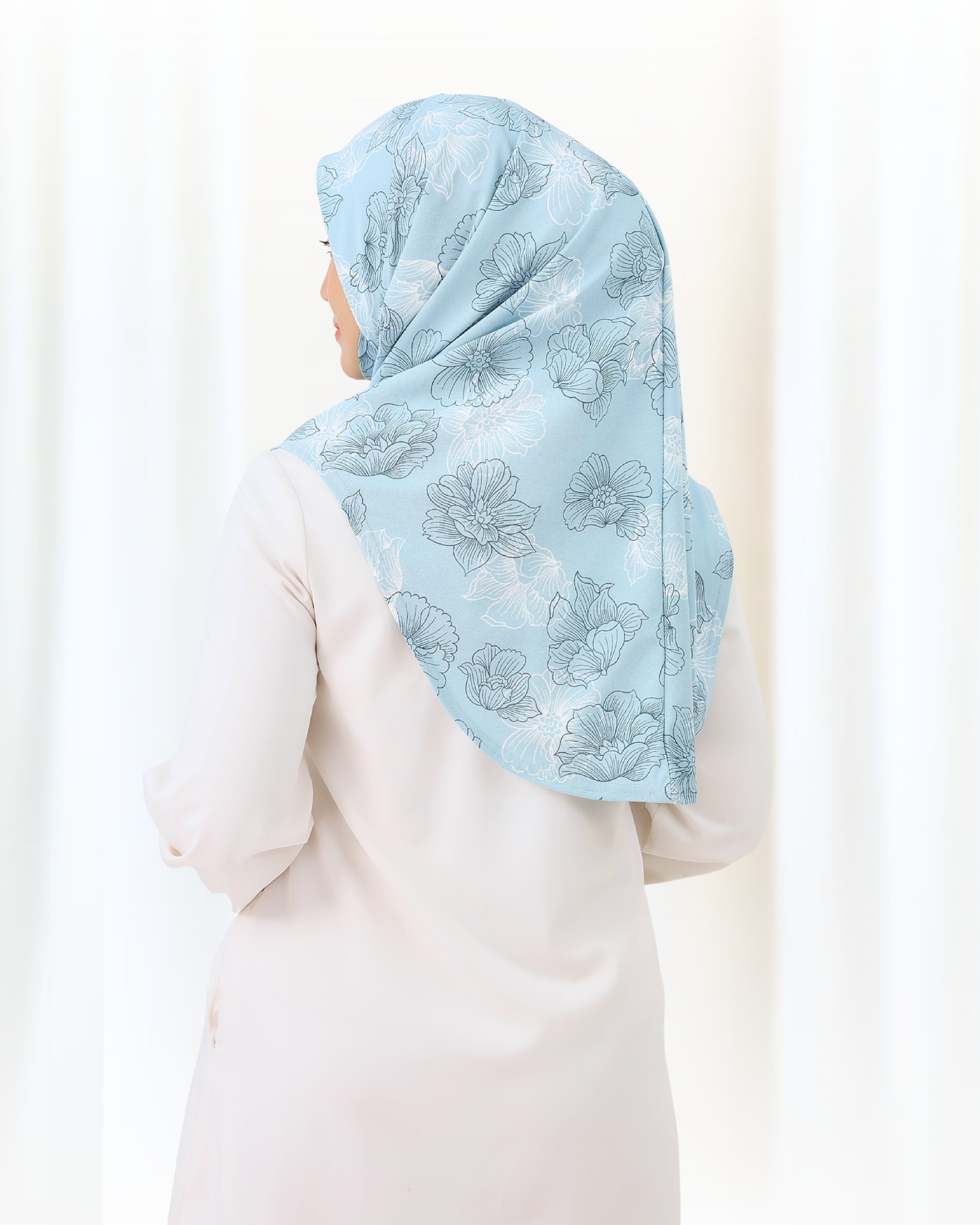 NUHA PRINTED IN WINTER BLUE
