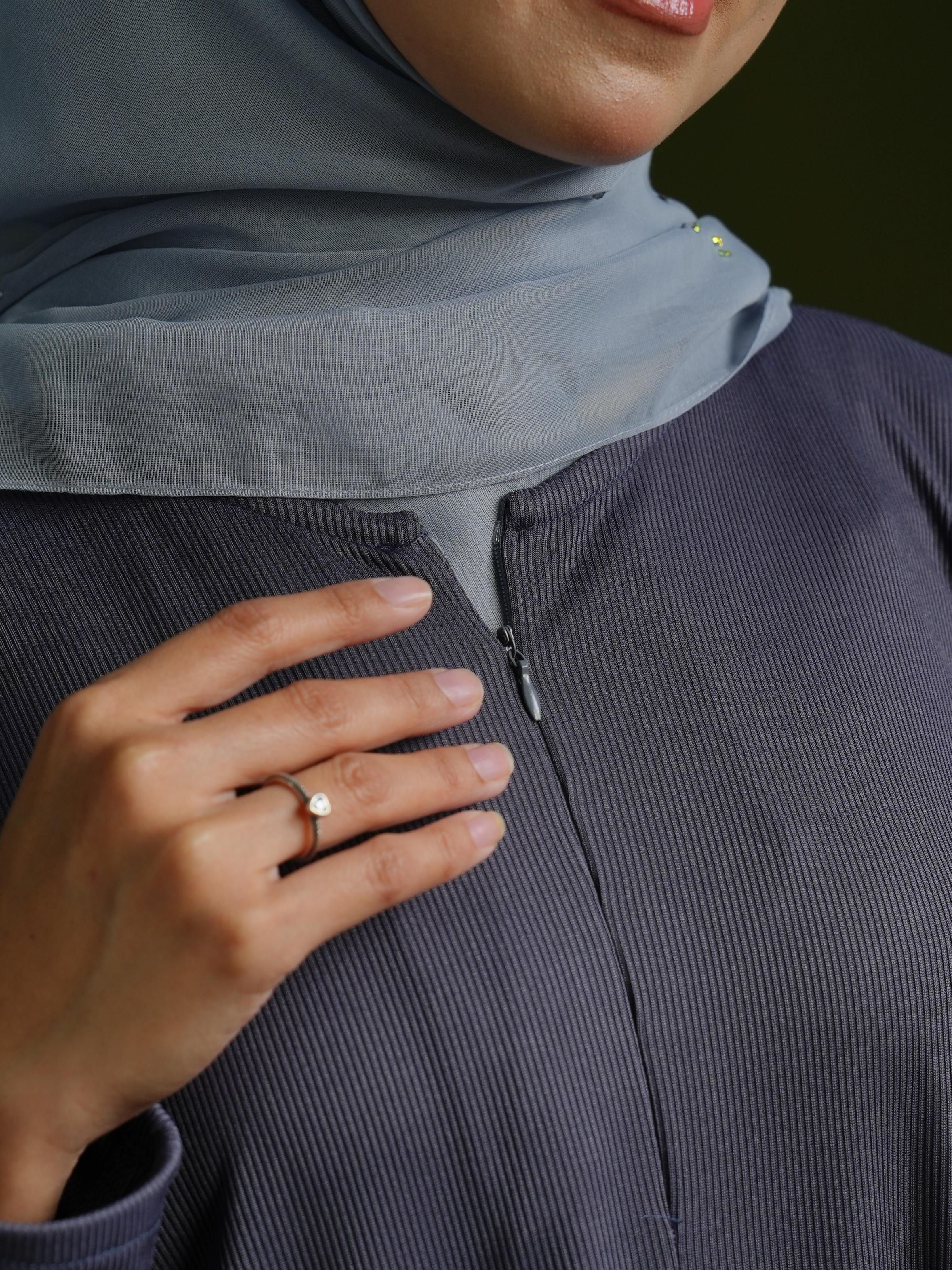 HIJRA MOM IN CHARCOAL GREY