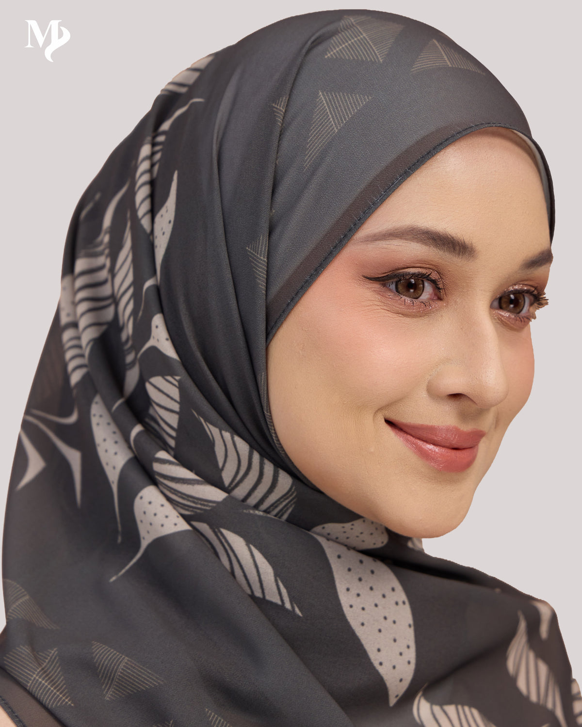 DALILA SHAWL IN CHARCOAL IVY