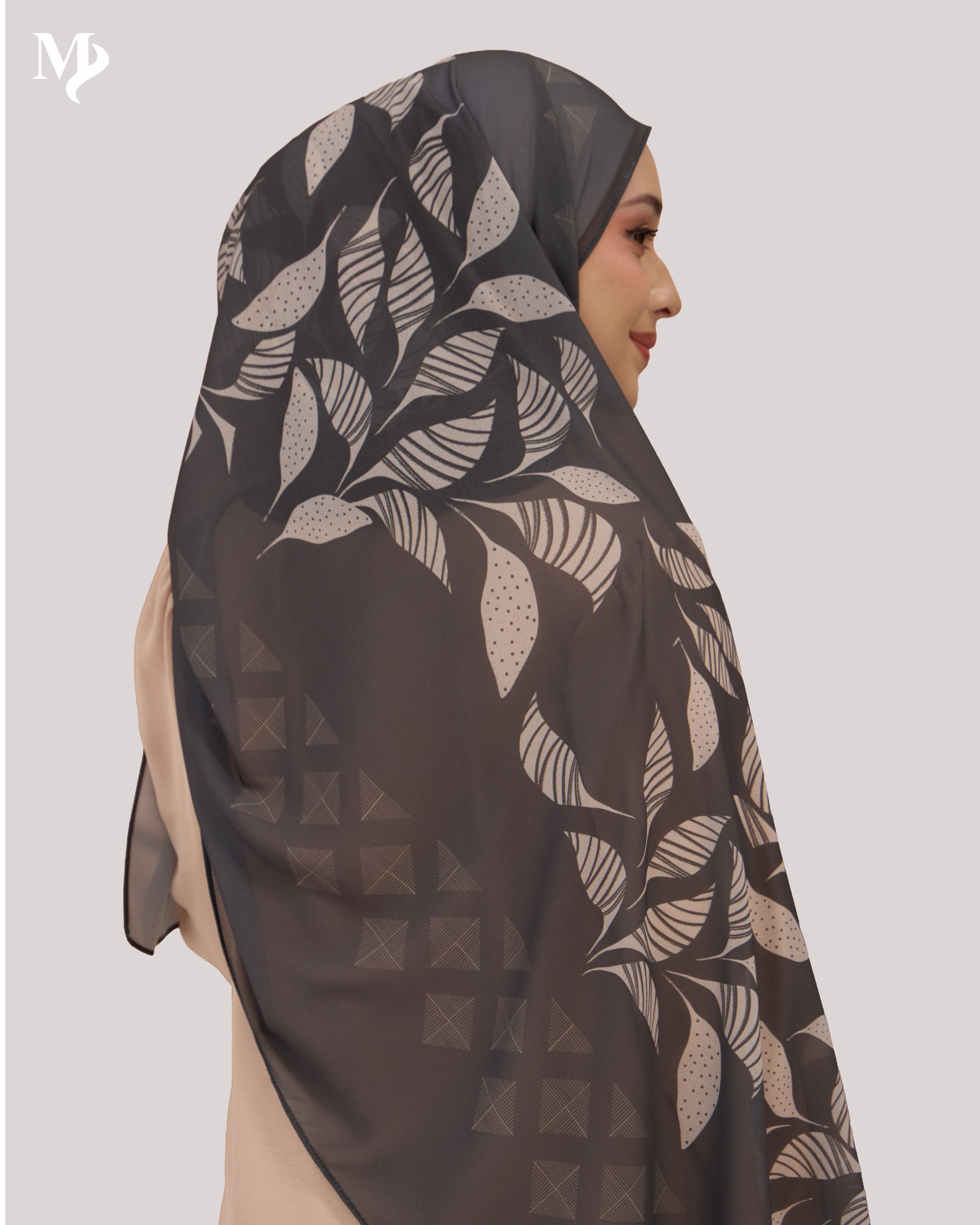DALILA SHAWL IN CHARCOAL IVY