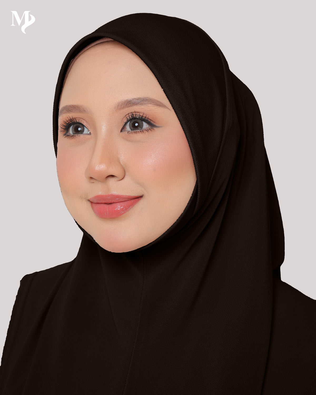 SAFAA IN DEEP BROWN