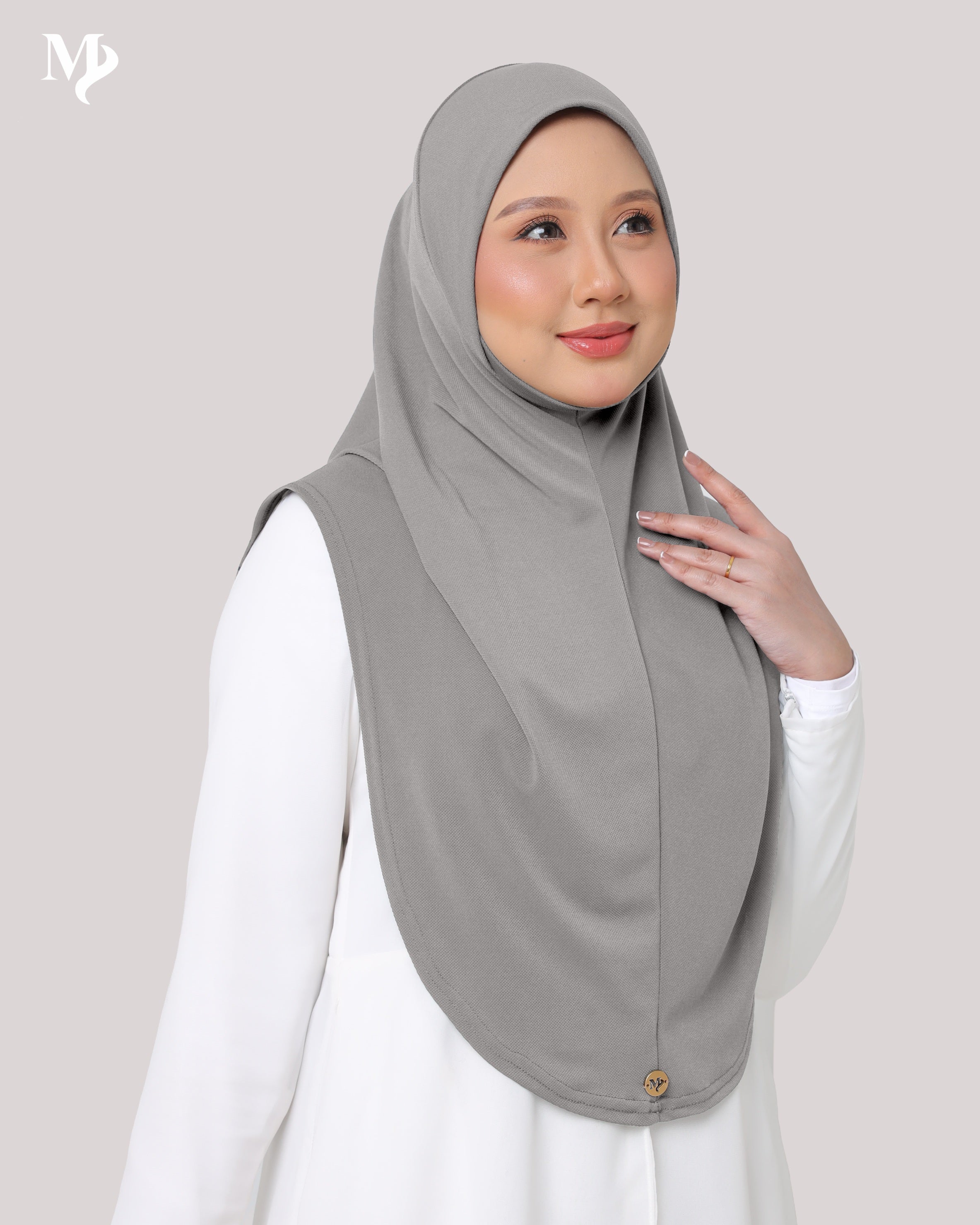 SAFAA IN DEEP SILVER