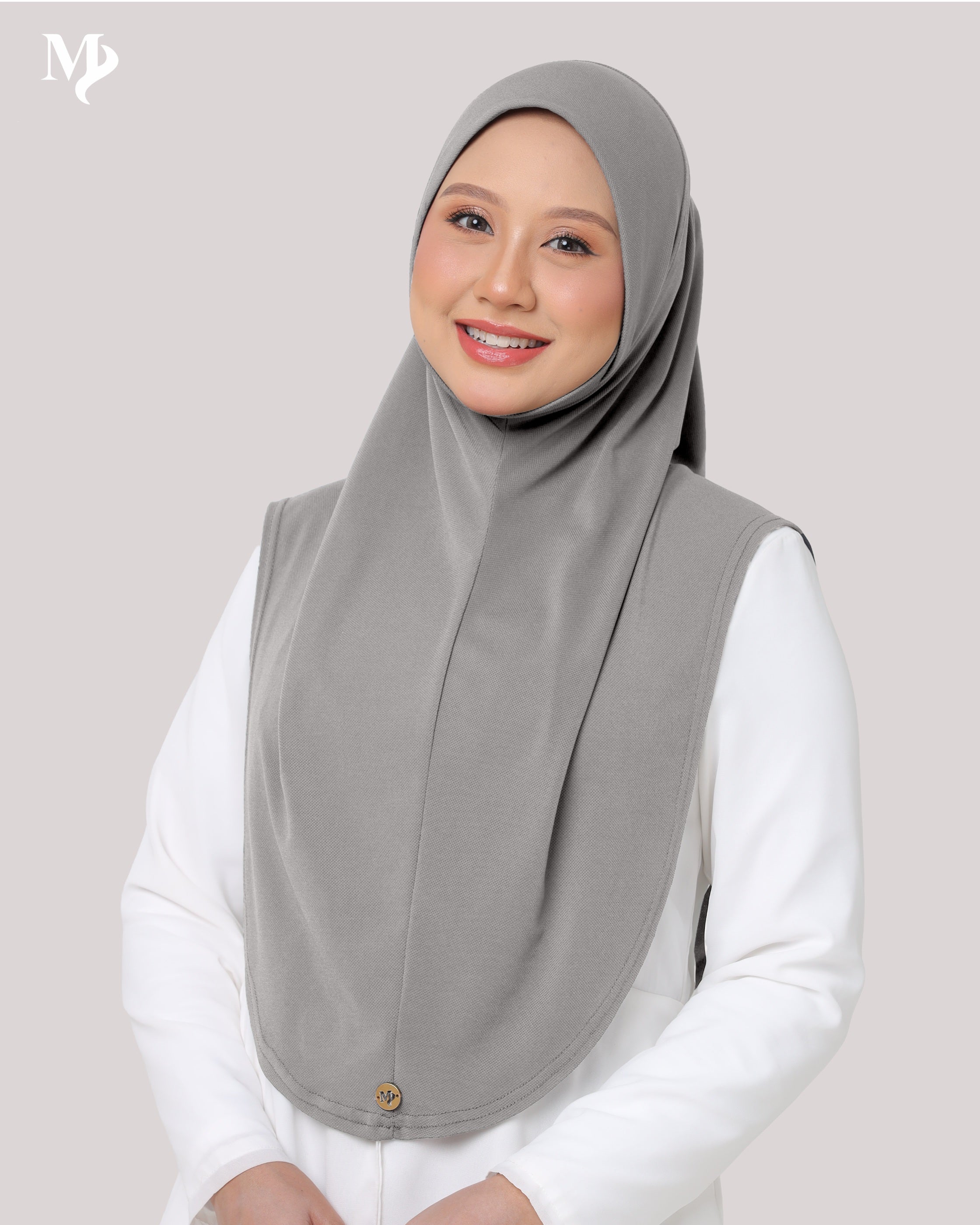 SAFAA IN DEEP SILVER