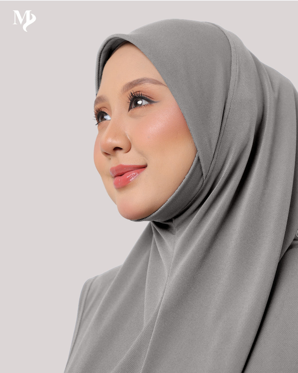 SAFAA IN DEEP SILVER