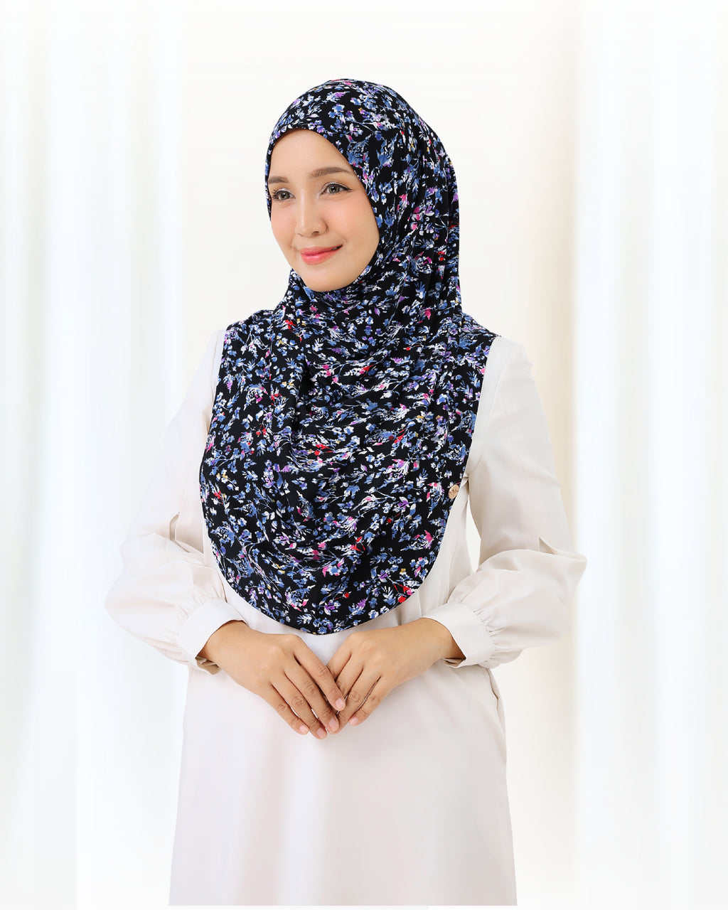 NUHA PRINTED IN BLUE BLACK
