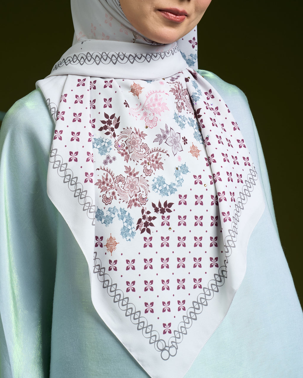 MYZURA IN ASH FLEUR