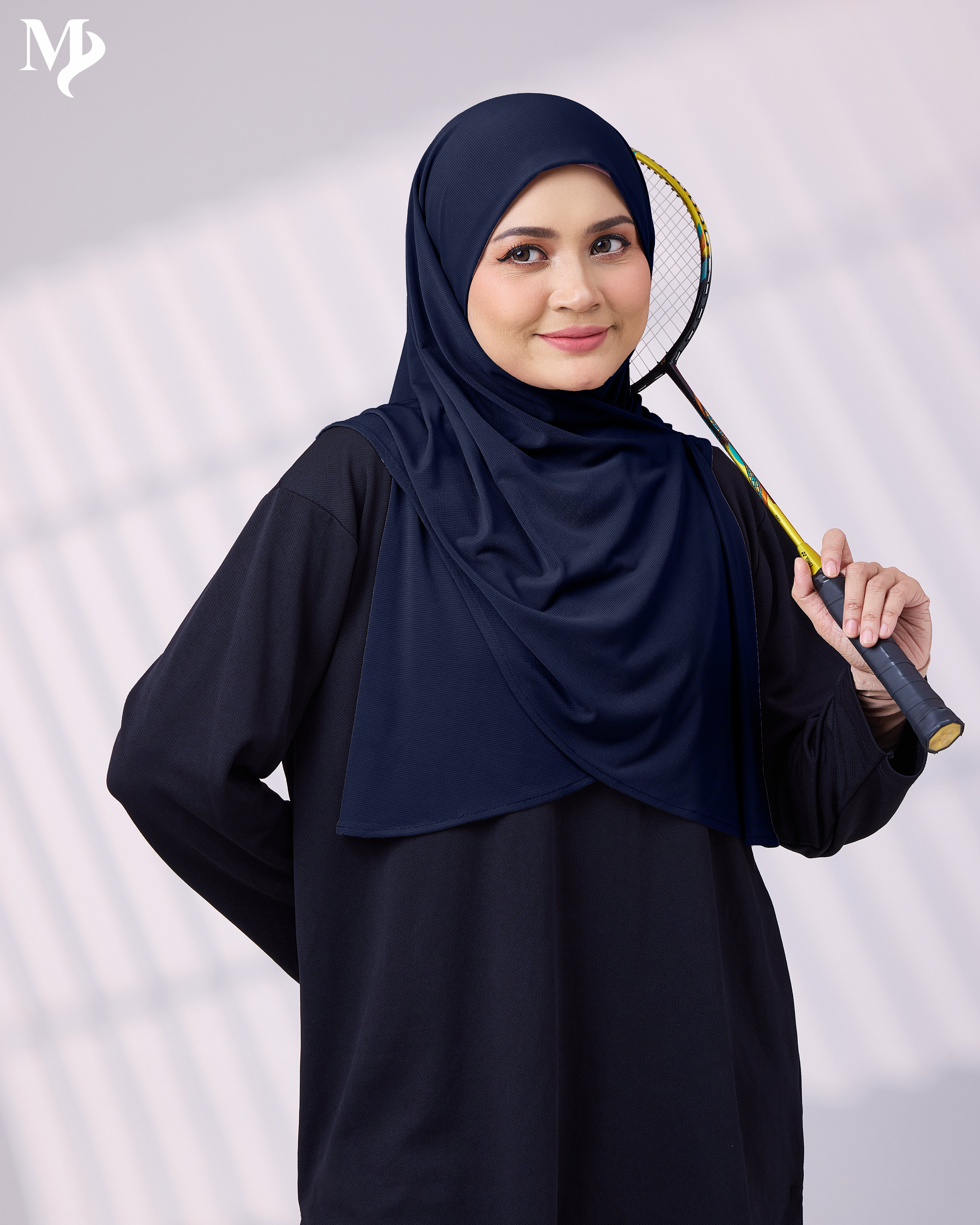 BREEZE INSTANT IN NAVY BLUE