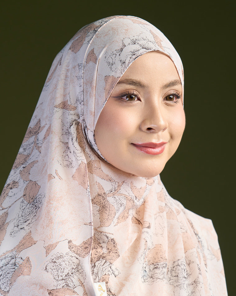 DALILA IN PEACH