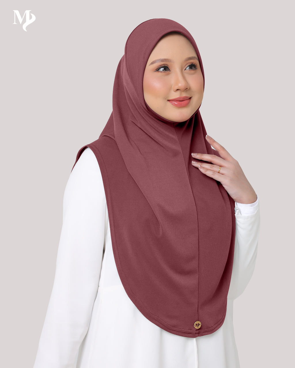 SAFAA IN RUBY WINE