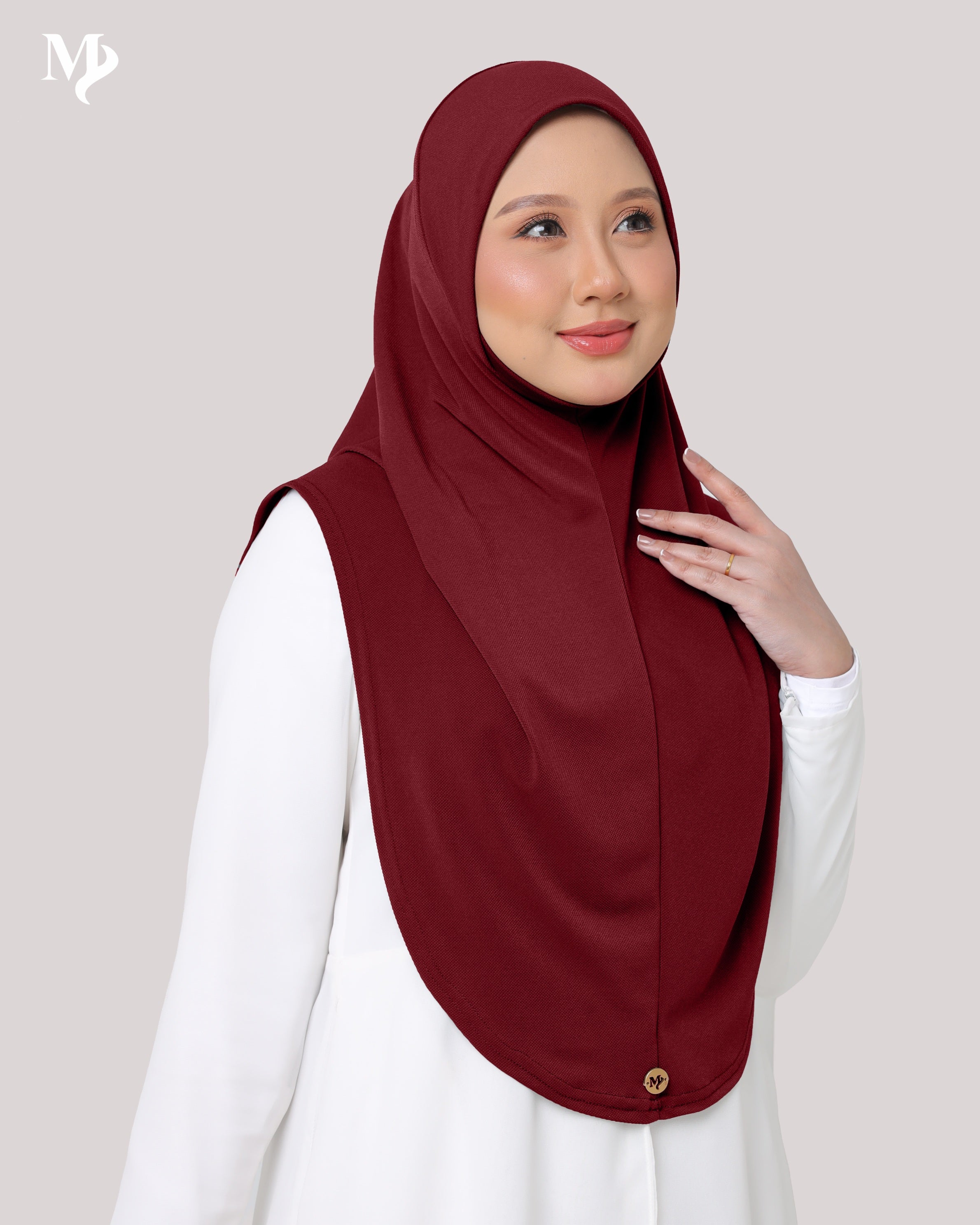 SAFAA IN SCARLET RED