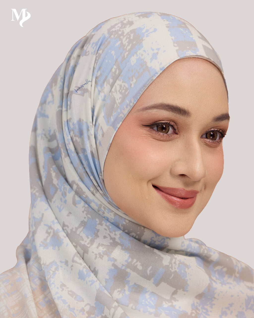 DALILA SHAWL IN SKY MOSAIC