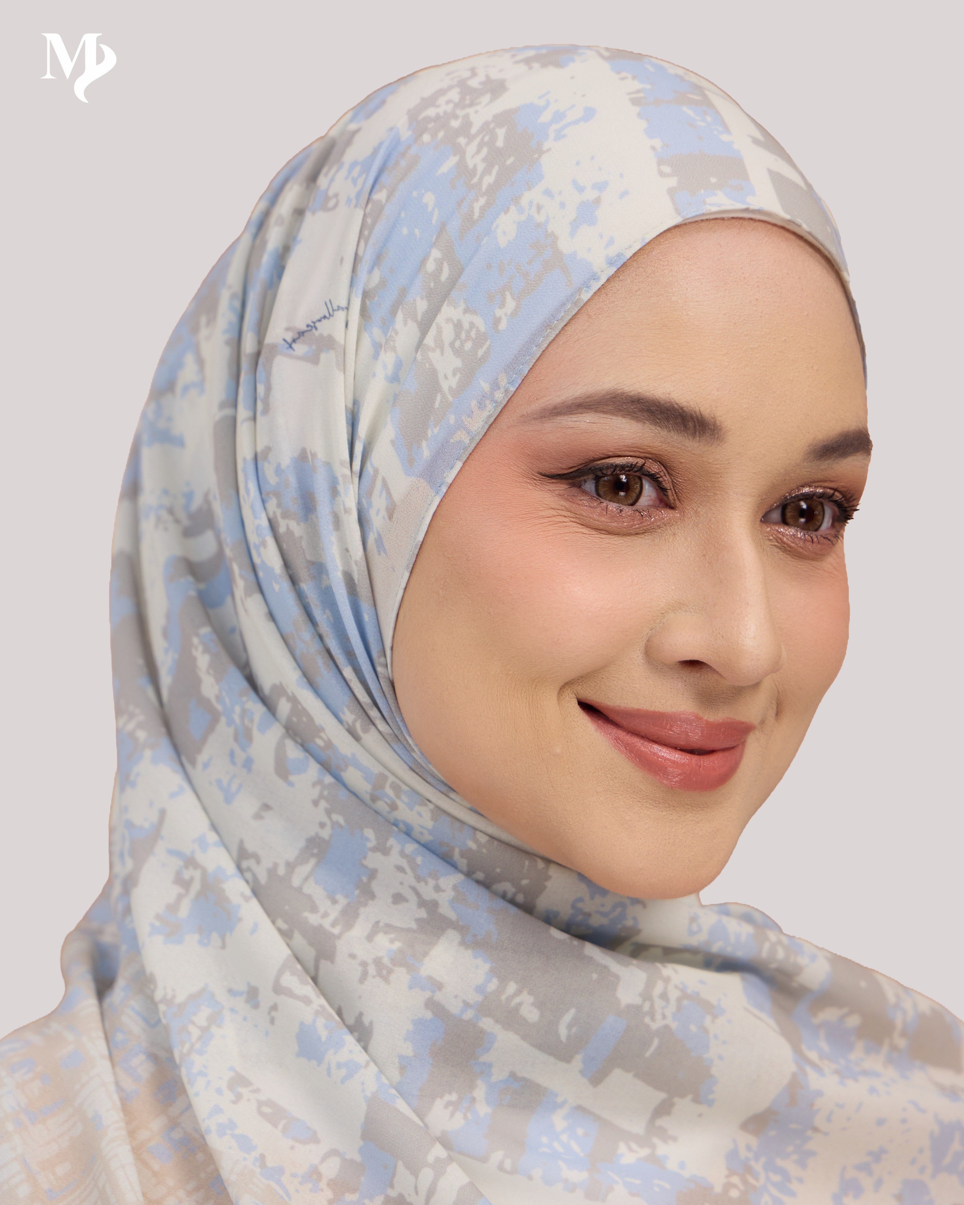 DALILA SHAWL IN SKY MOSAIC