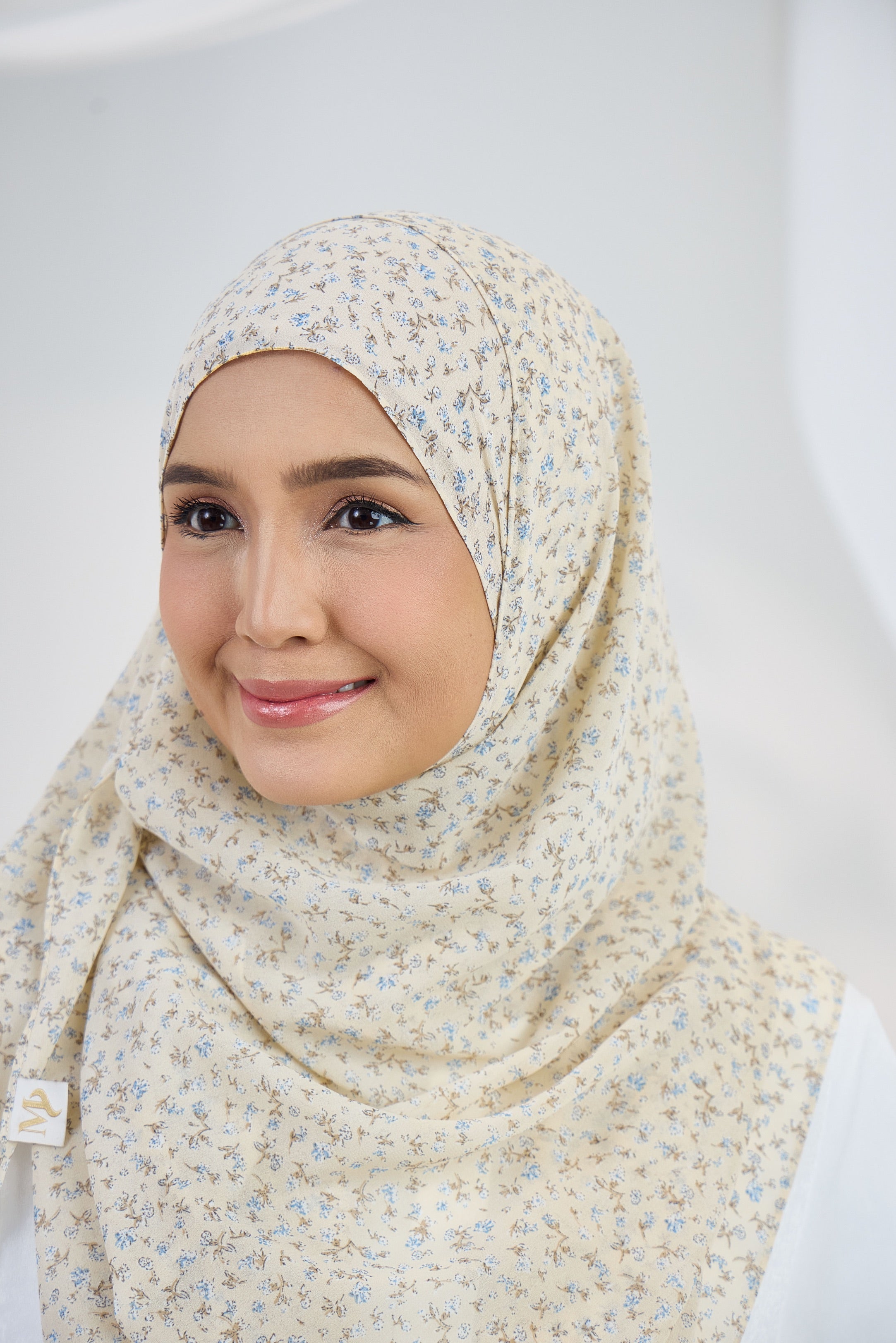 DALILA IN SOFT CREAM