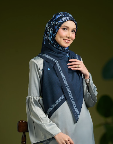MYZURA IN PETAL BLUE