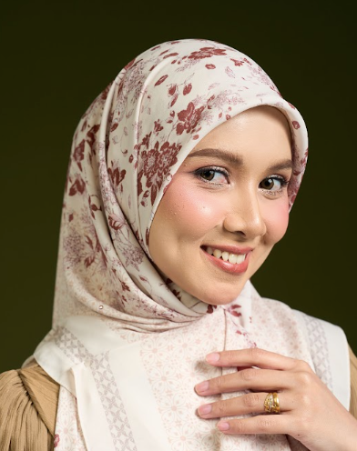MYZURA IN PETAL CREAM