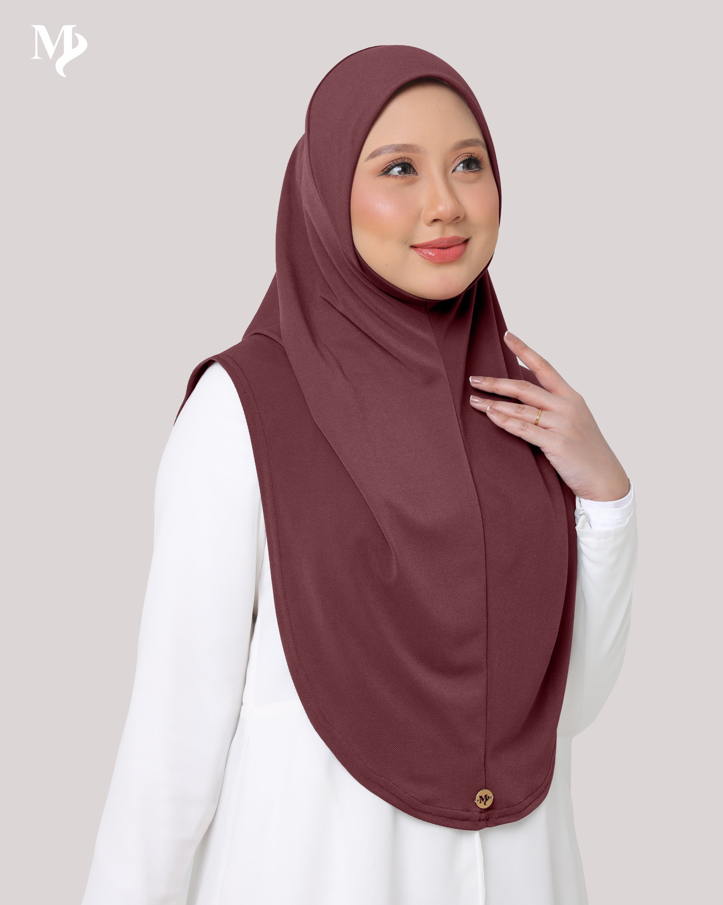 SAFAA IN TAWNY PORT