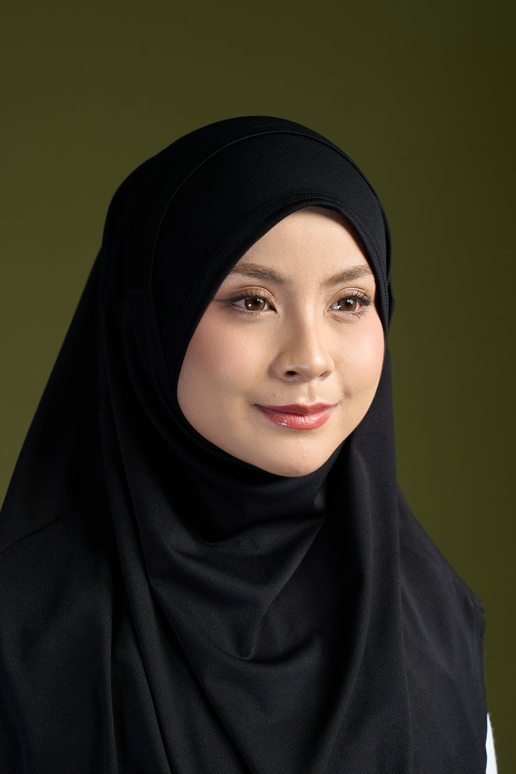 NAURA INSTANT IN BLACK