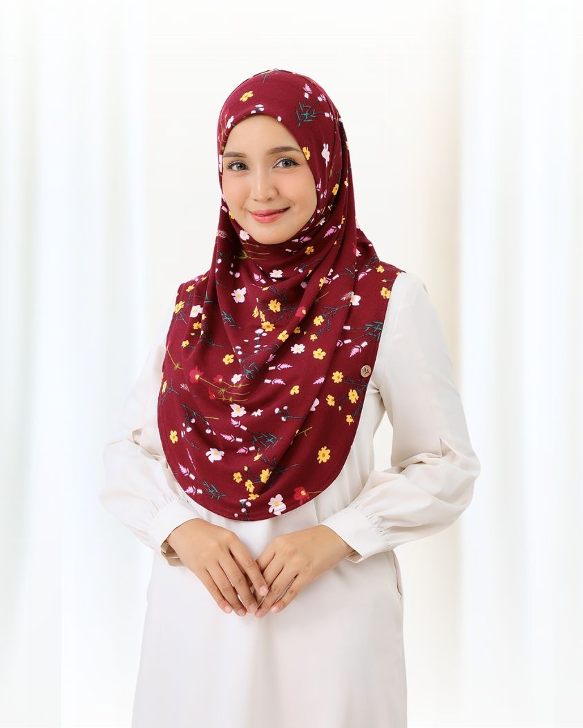 NUHA PRINTED IN CHERRY RED