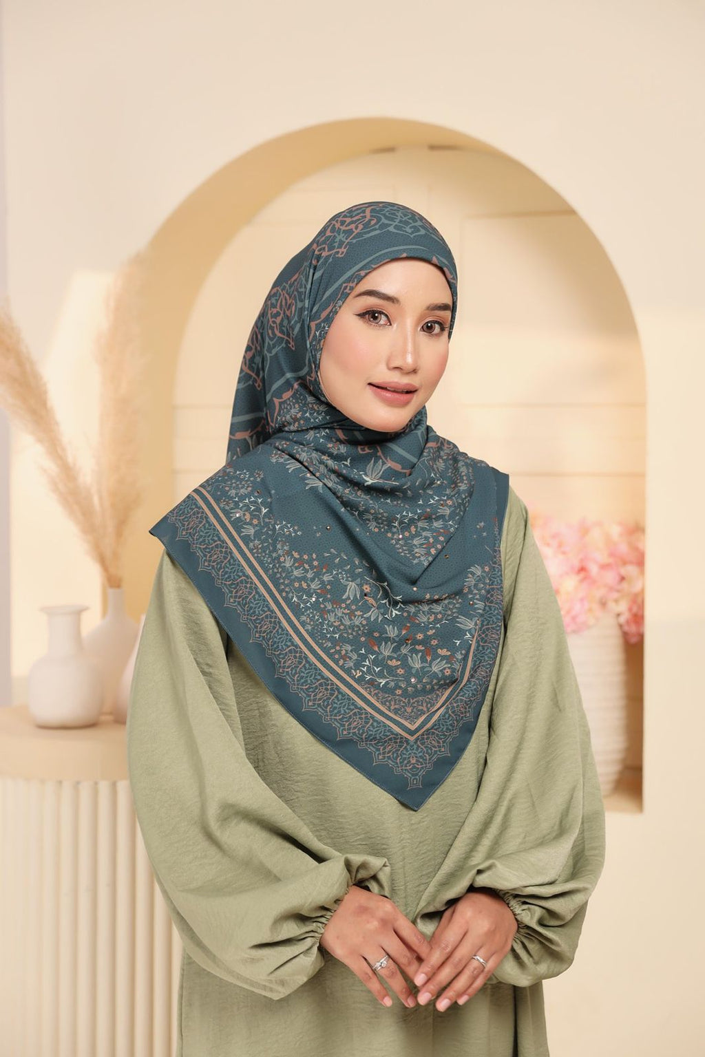 MYZURA IN DEEP GREEN