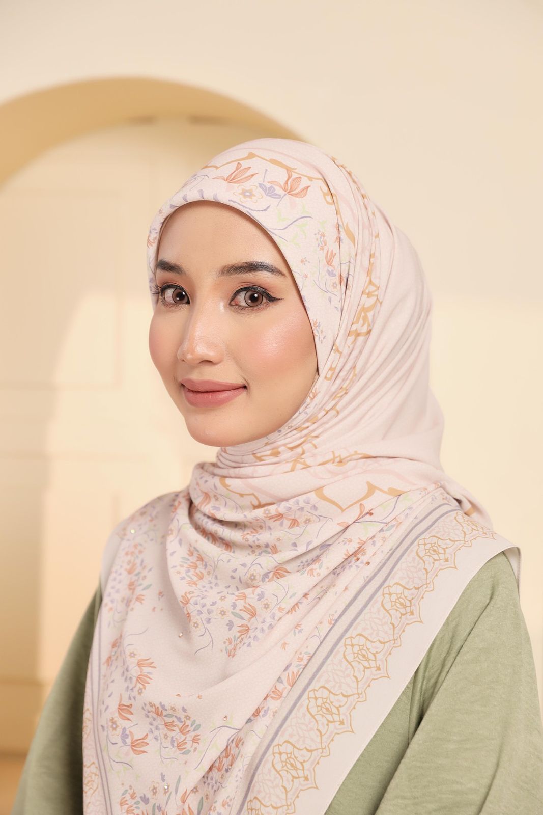 MYZURA IN LIGHT PEACH