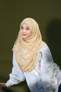 DALILA IN YELLOW CANDY