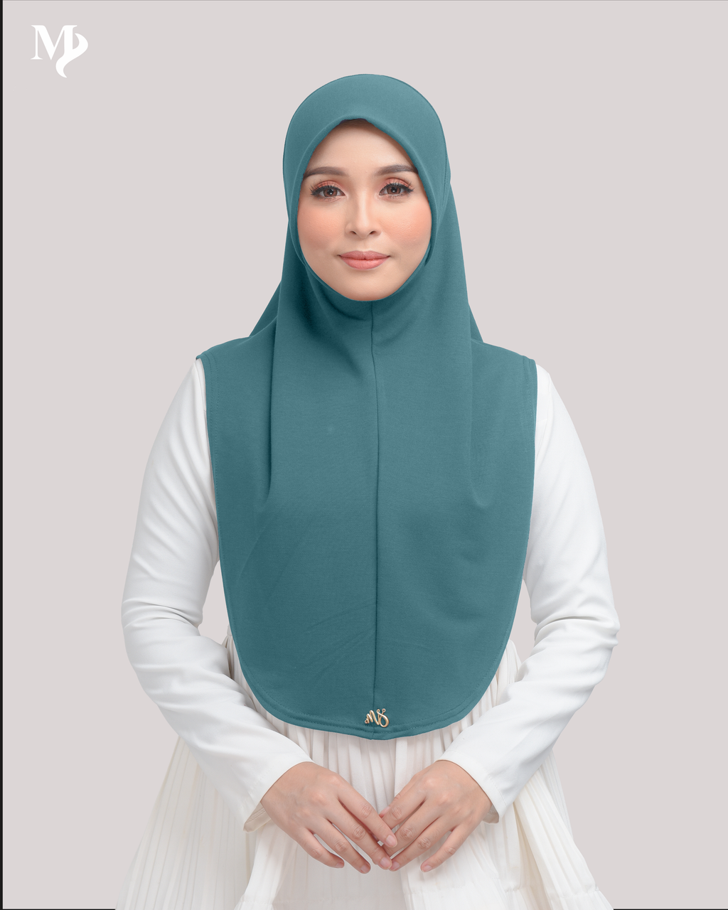 MARYAM SARUNG IN AQUA SKY