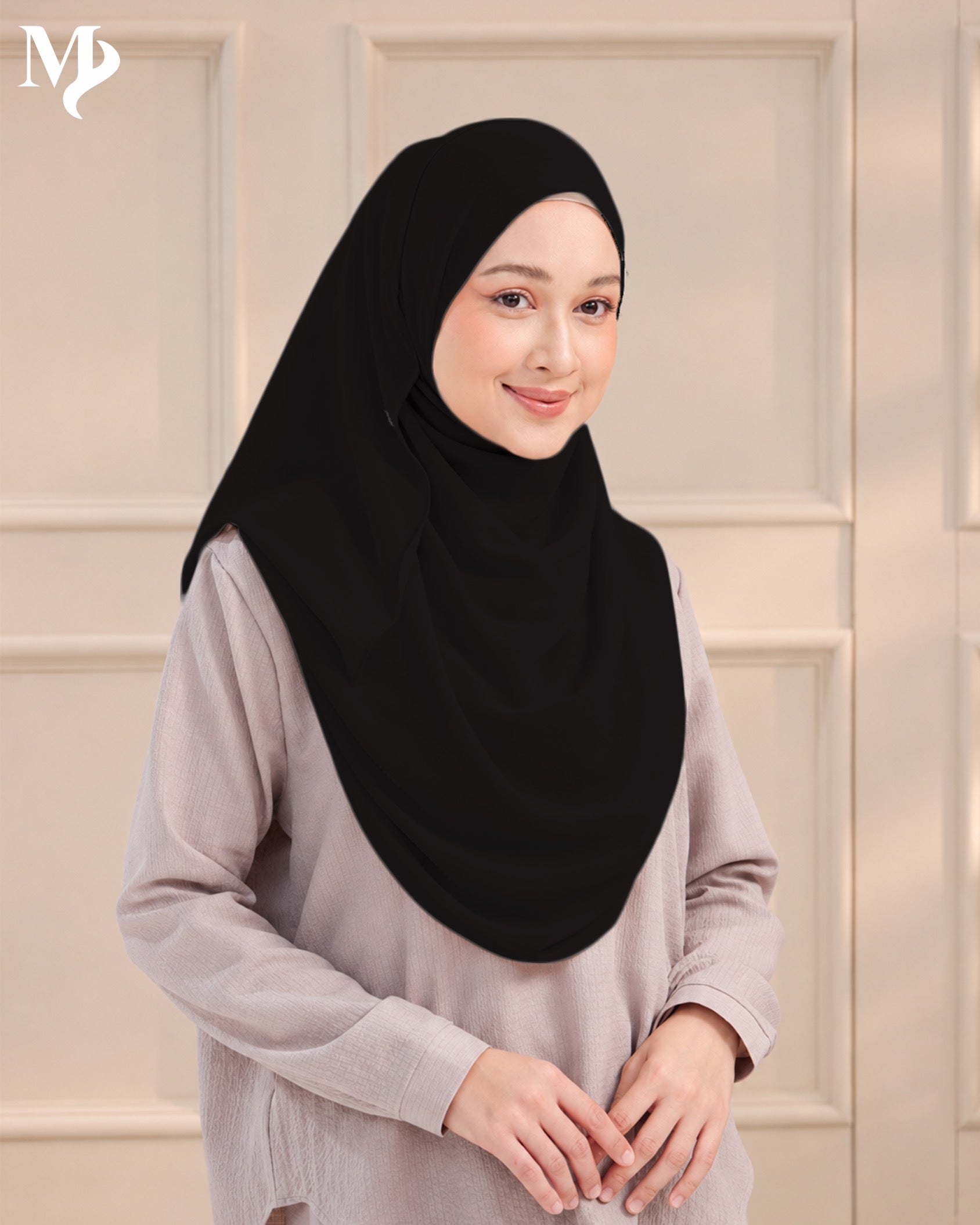 DURRA IN BLACK