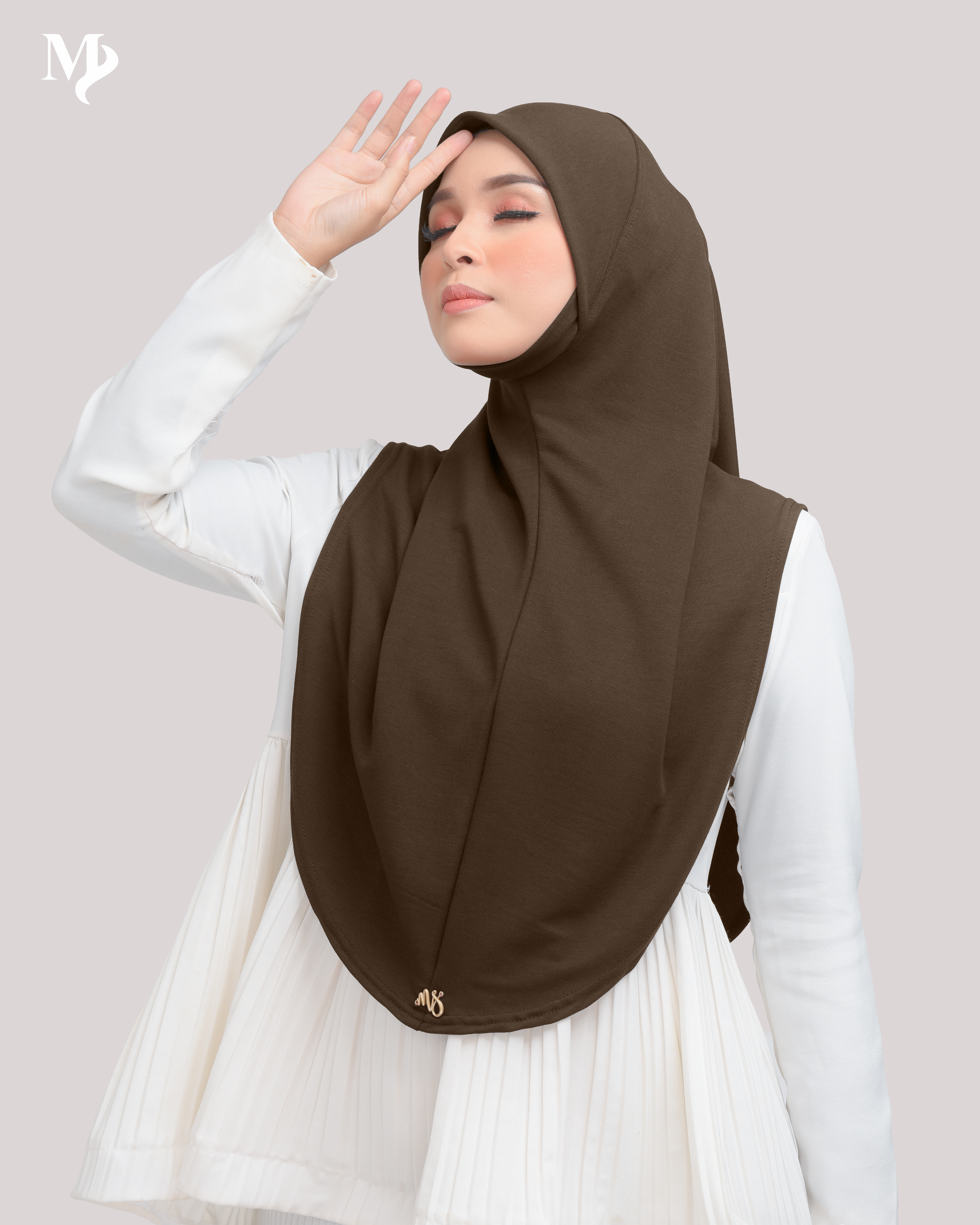 MARYAM SARUNG IN CARAMEL