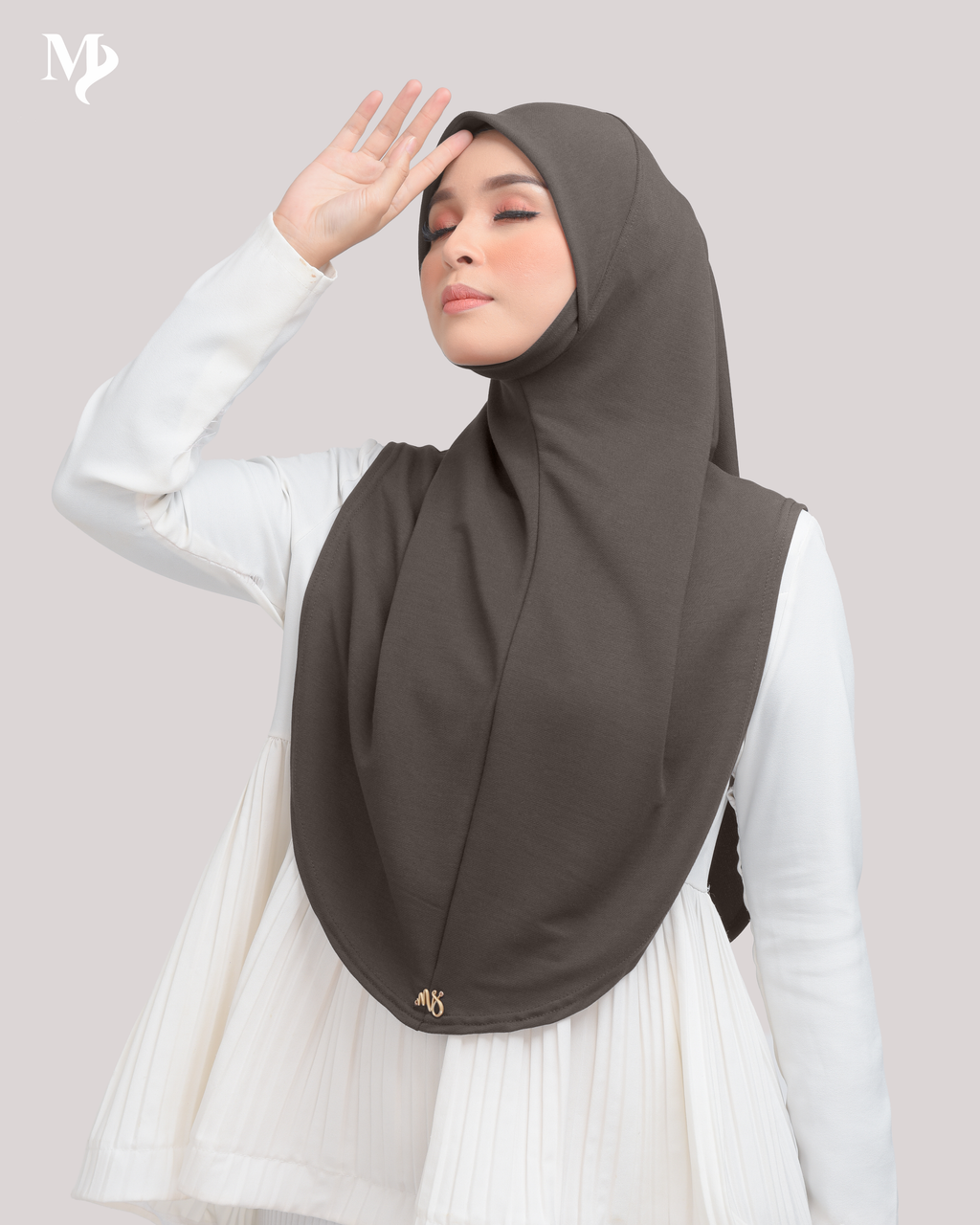 MARYAM SARUNG IN COFFEE