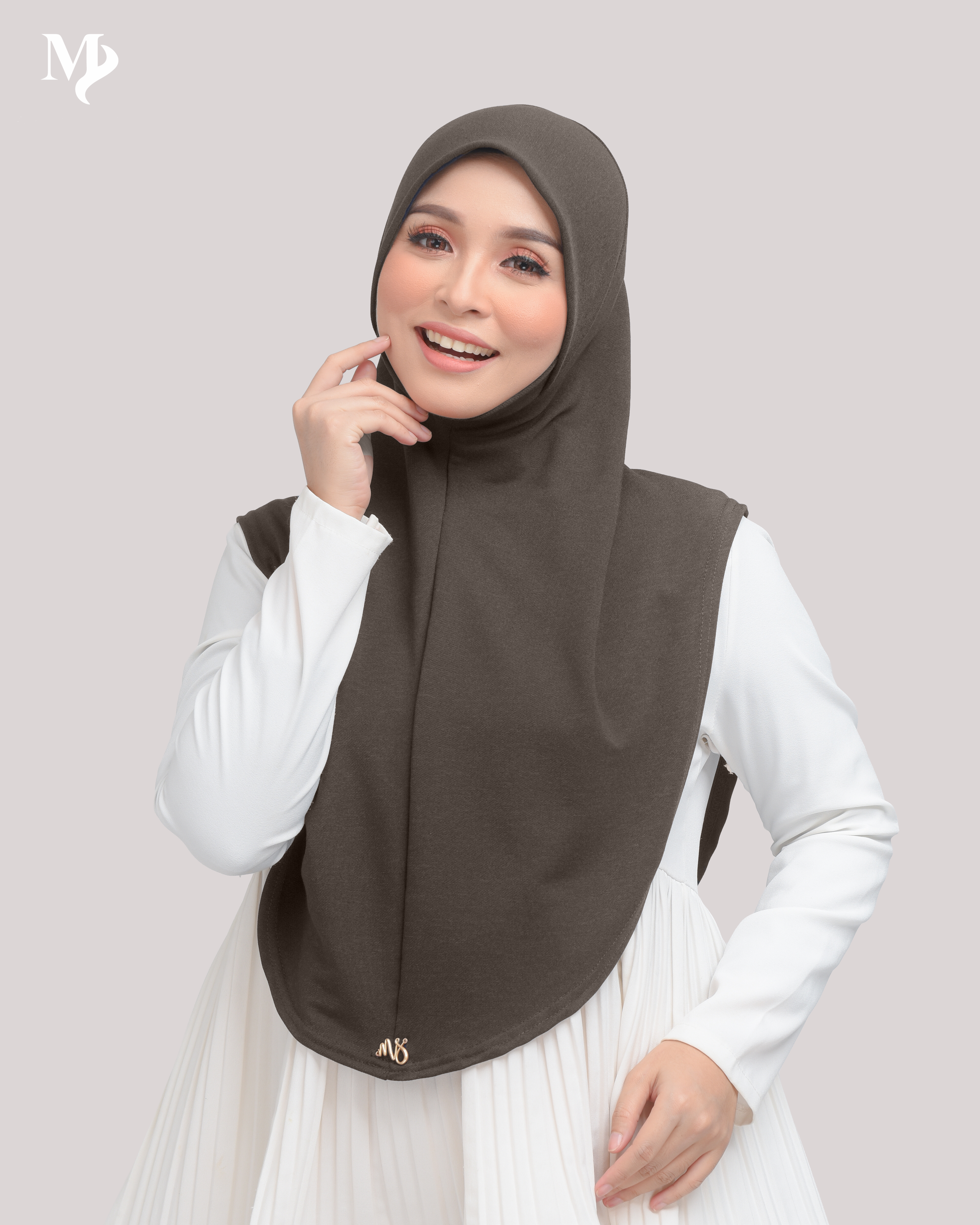 MARYAM SARUNG IN COFFEE