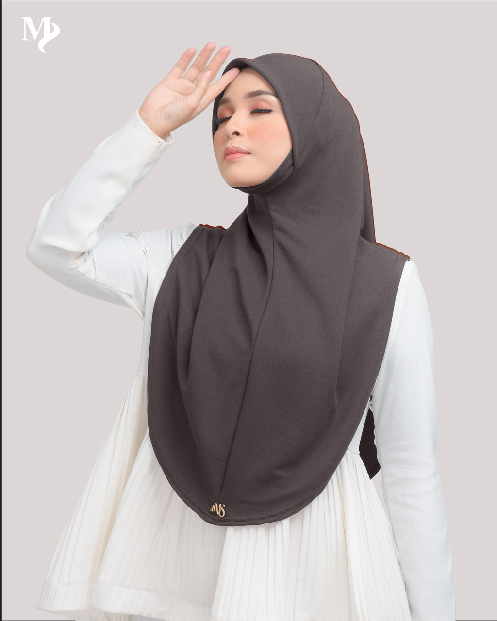 MARYAM SARUNG IN DARK CHOCOLATE
