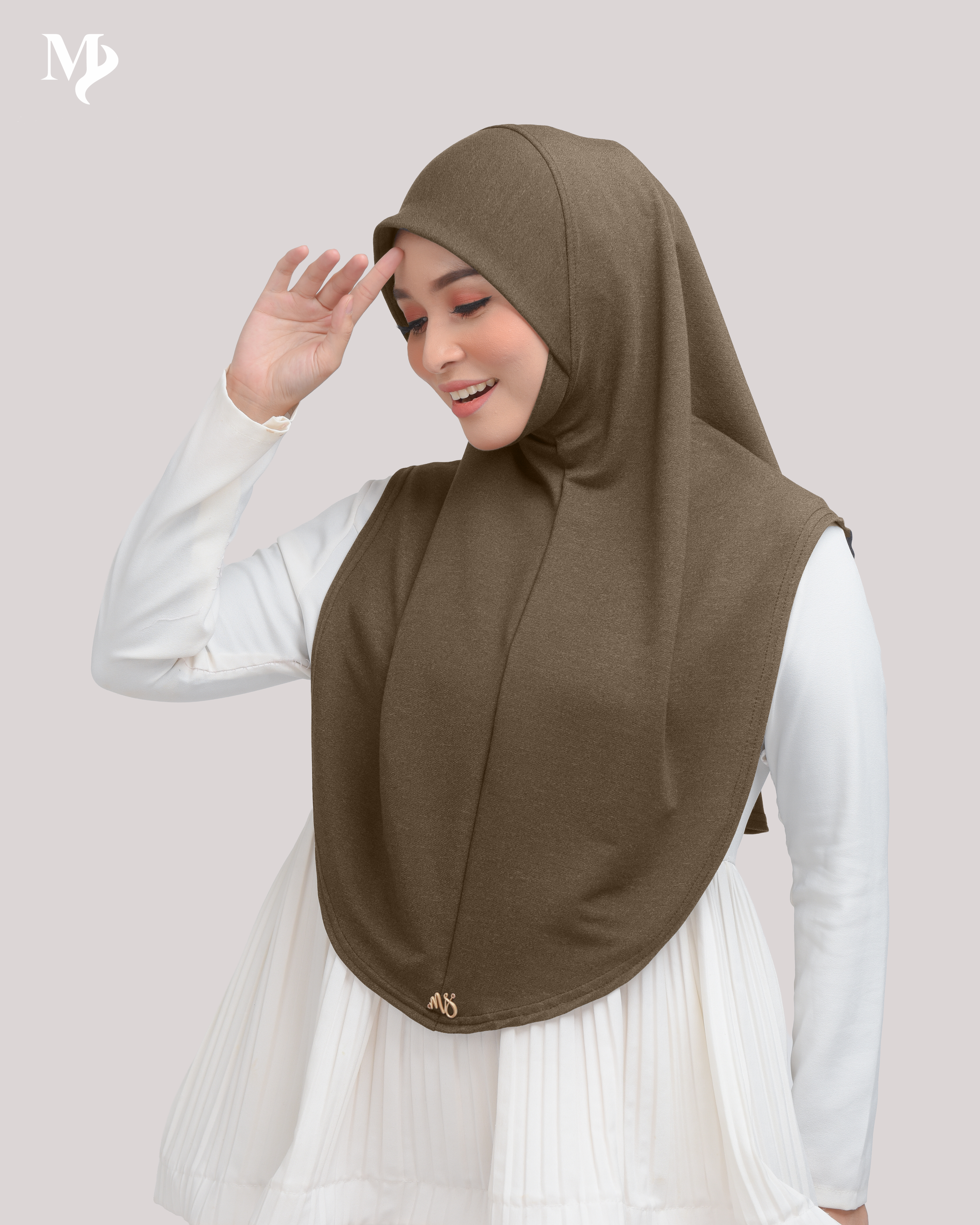 MARYAM SARUNG IN EARTHY BROWN