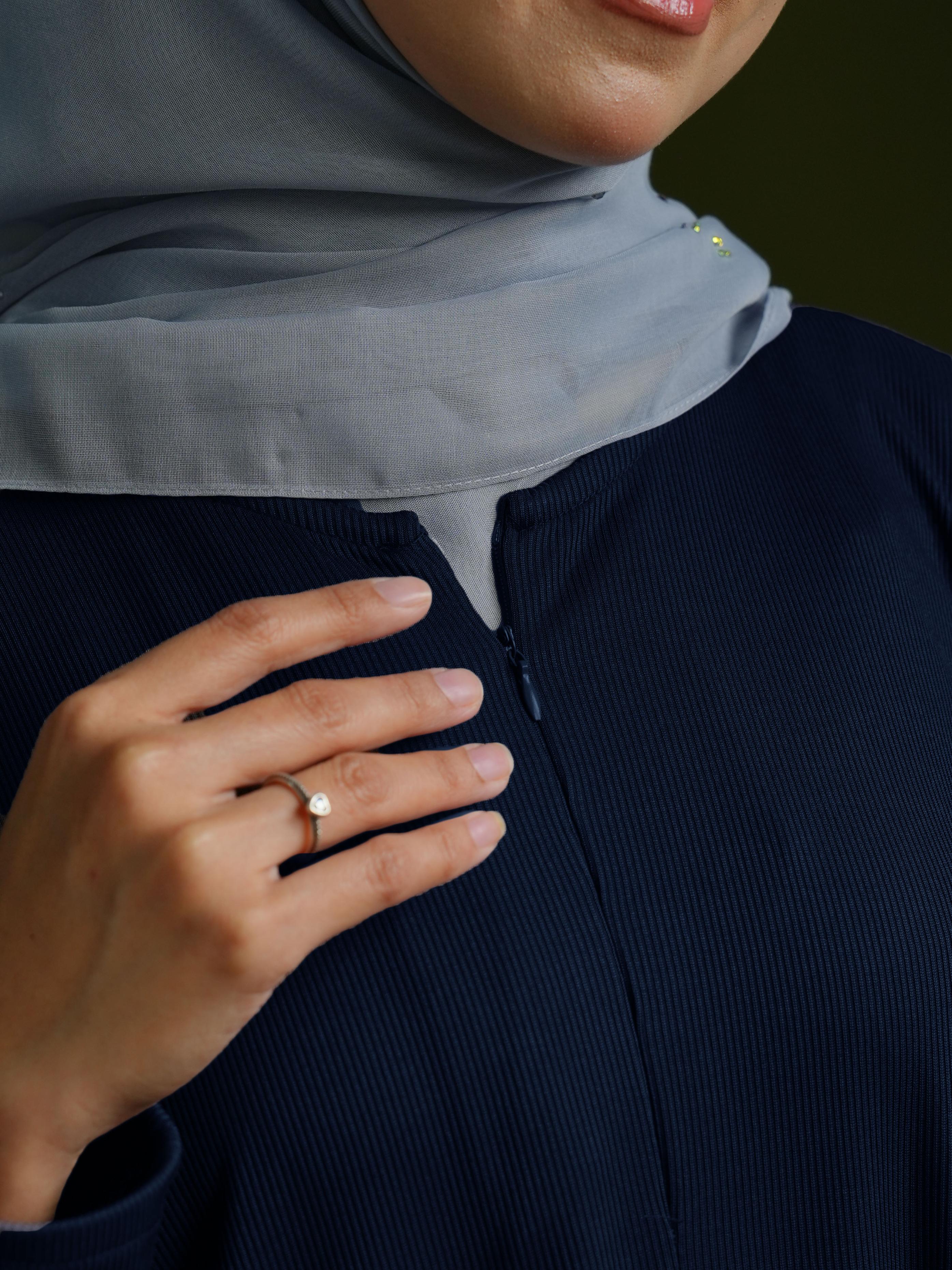 HIJRA MOM IN NAVY BLUE
