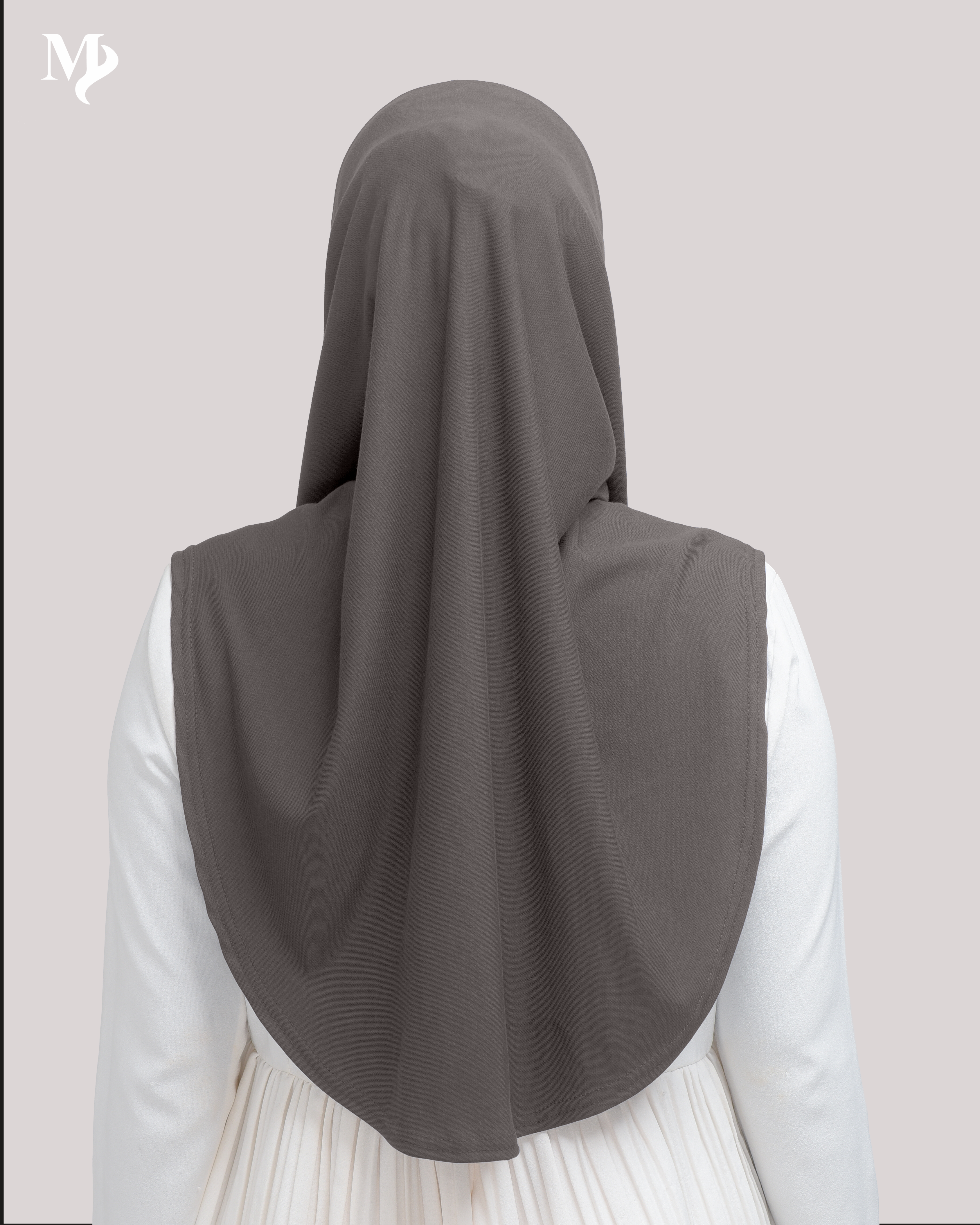 MARYAM SARUNG IN PEARWOOD