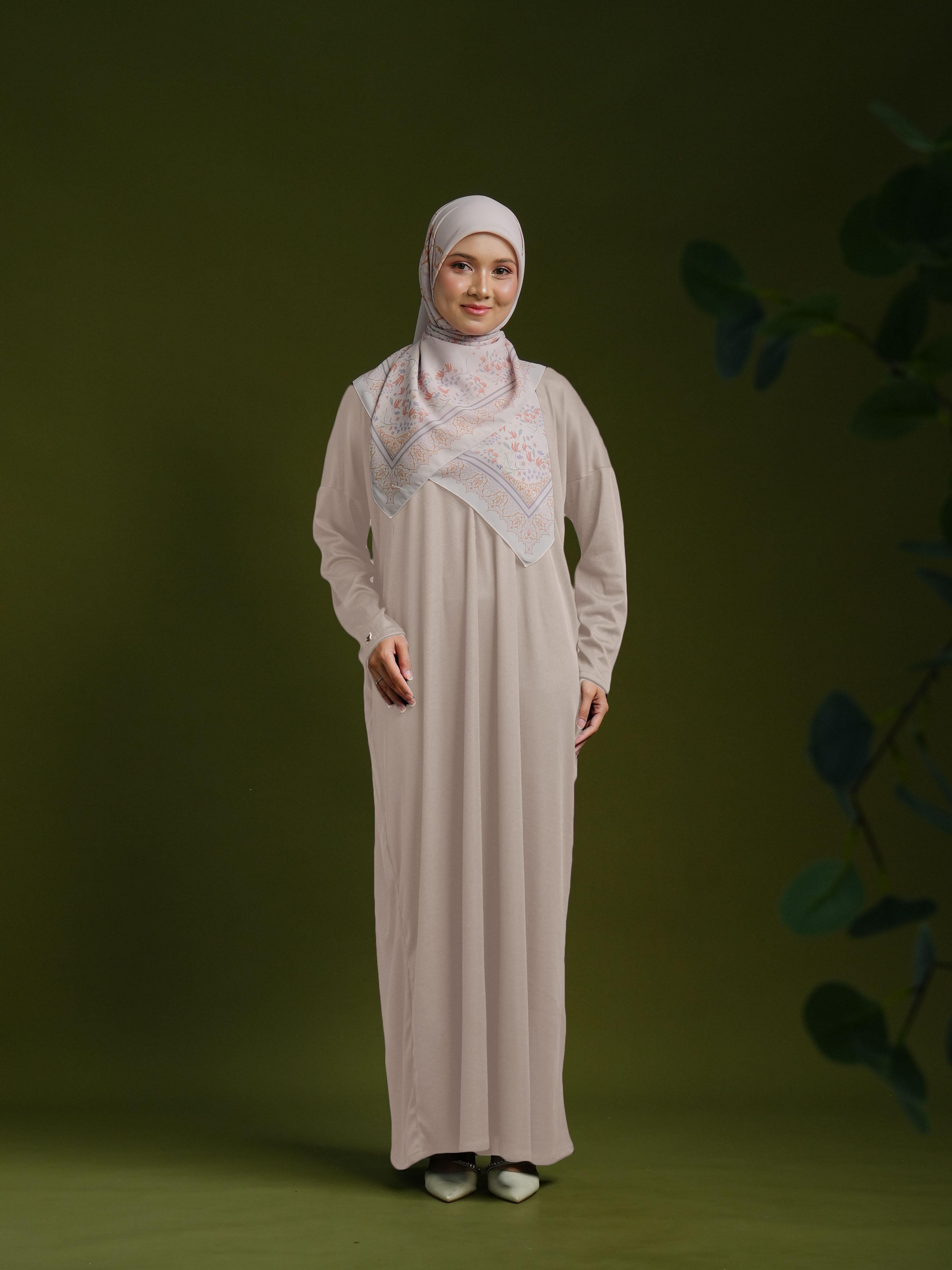 HIJRA MOM IN ROSE QUARTZ