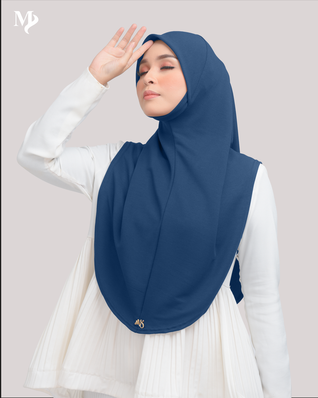 MARYAM SARUNG IN ROYAL BLUE